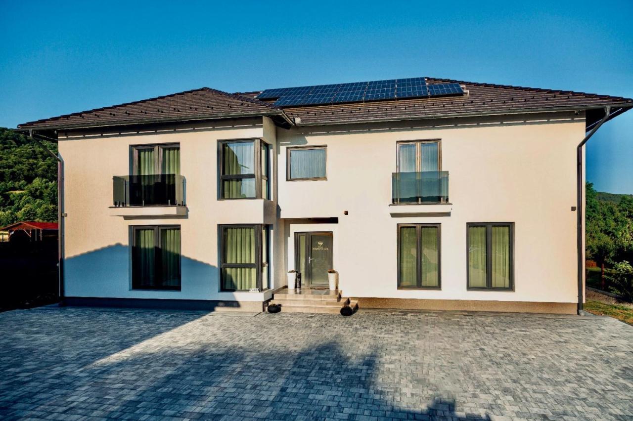 Vila Diamond Lux&Spa Sovata Eksteriør billede